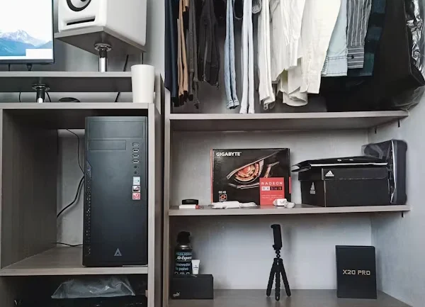 Custom closet systems with optimal depth for storage and organization
