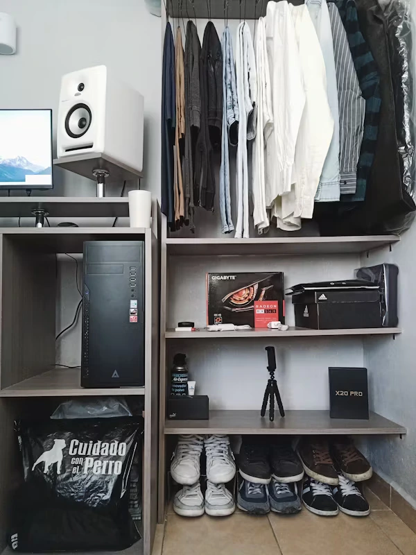 Custom closet systems with optimal depth for storage and organization