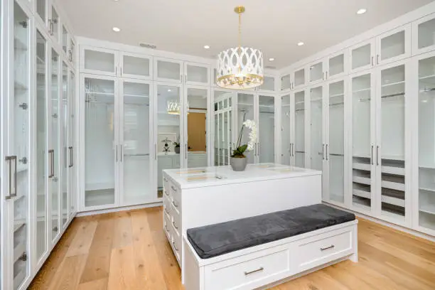Luxury Master Closets That Feel Like Dressing Lounges