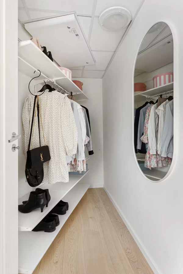 Maximize Space with Custom Walk-In Closets